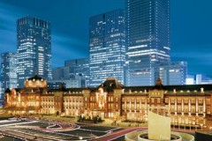 Tokyo Station lit up