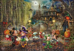 Mickey and Minnie Halloween fun